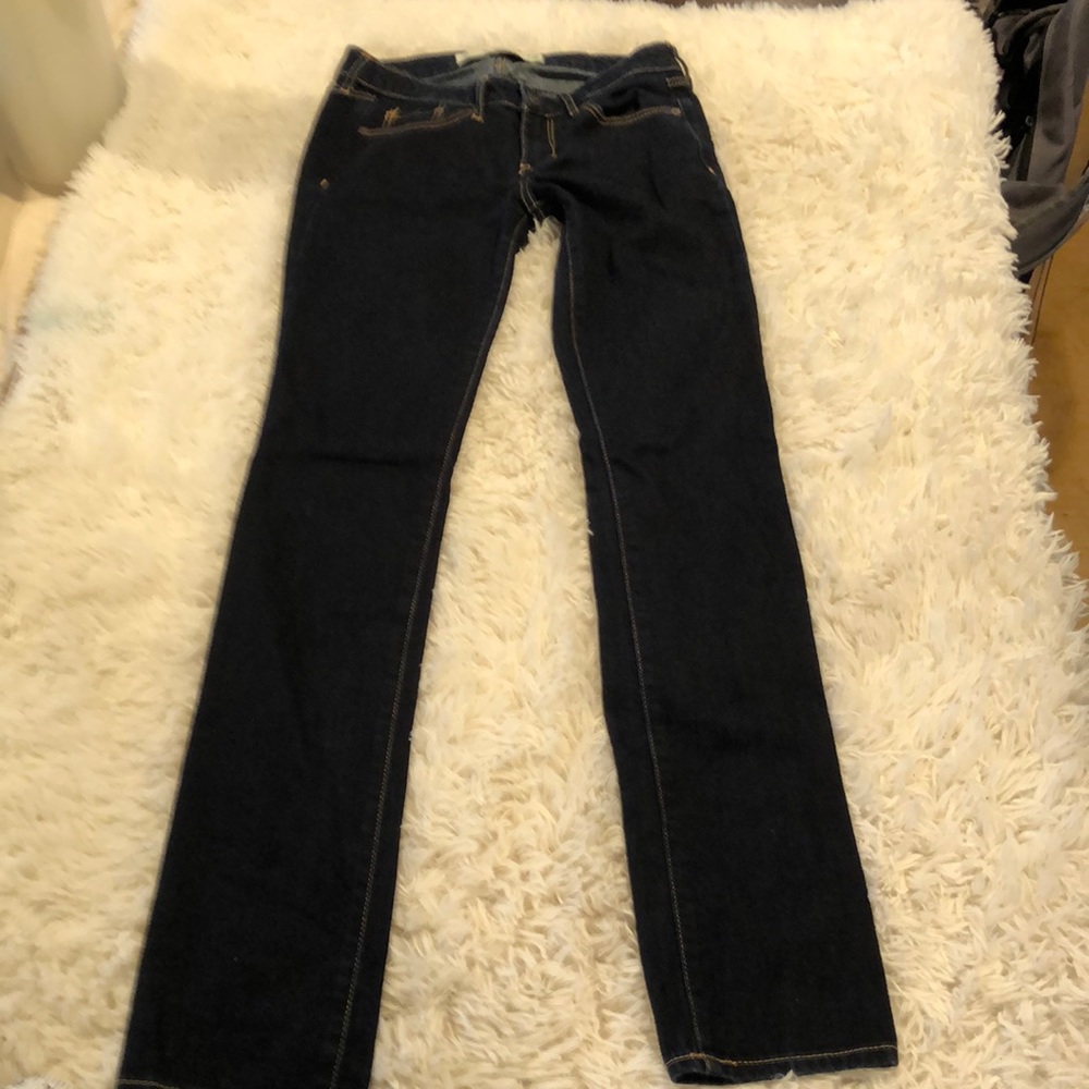 Abercrombie & Fitch dark color blue jeans 👖
